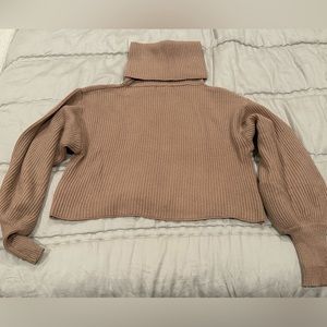 Crop sweater turtle neck